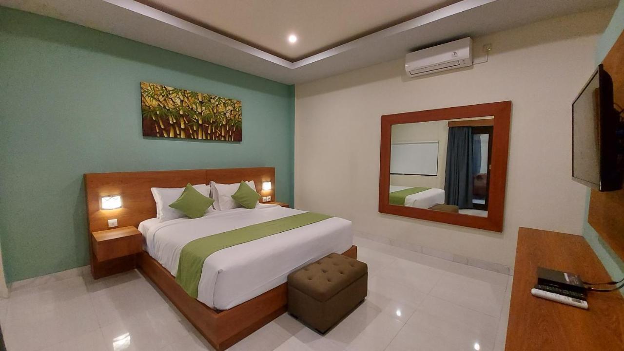 The New Moon Seminyak Hotel Kültér fotó