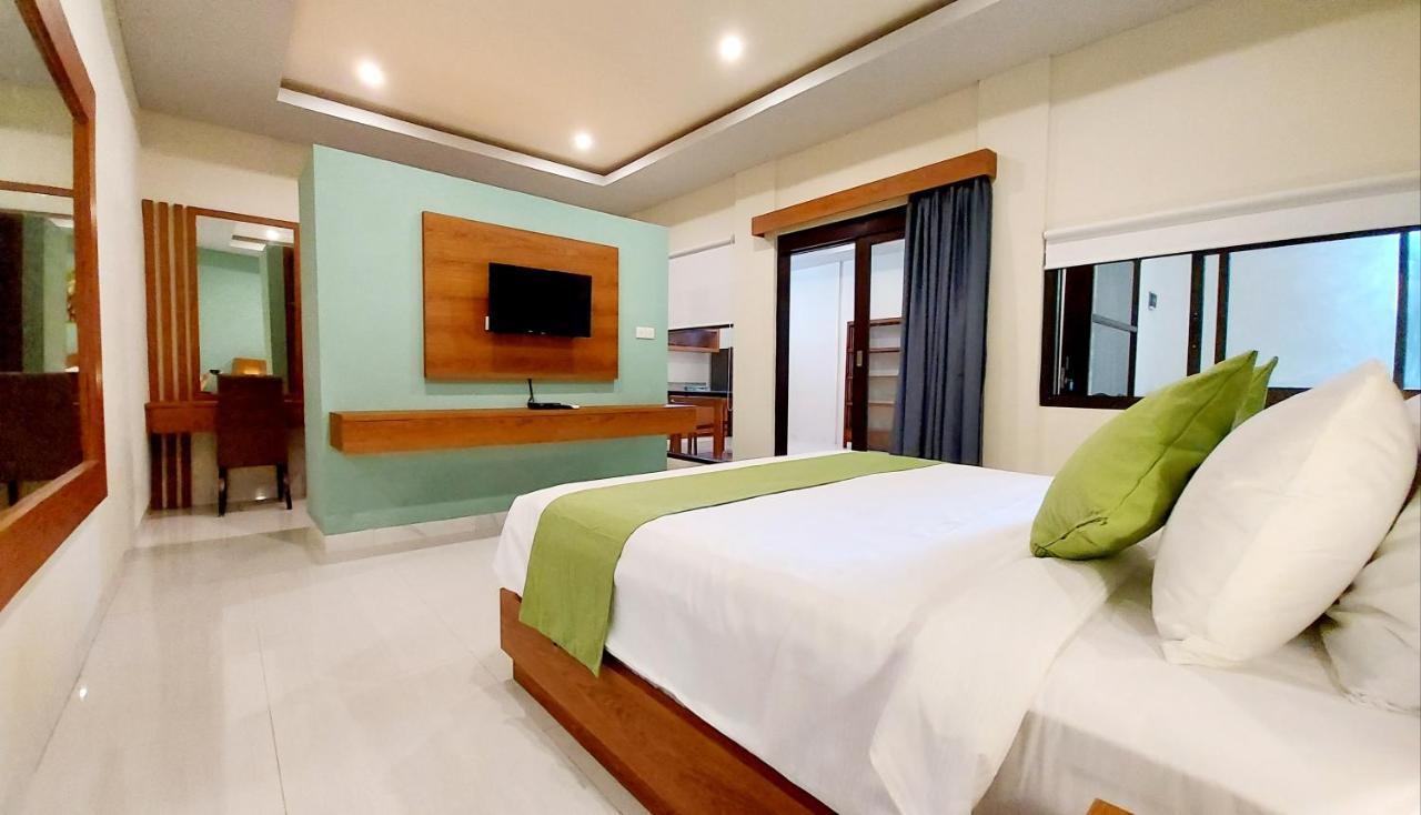 The New Moon Seminyak Hotel Kültér fotó