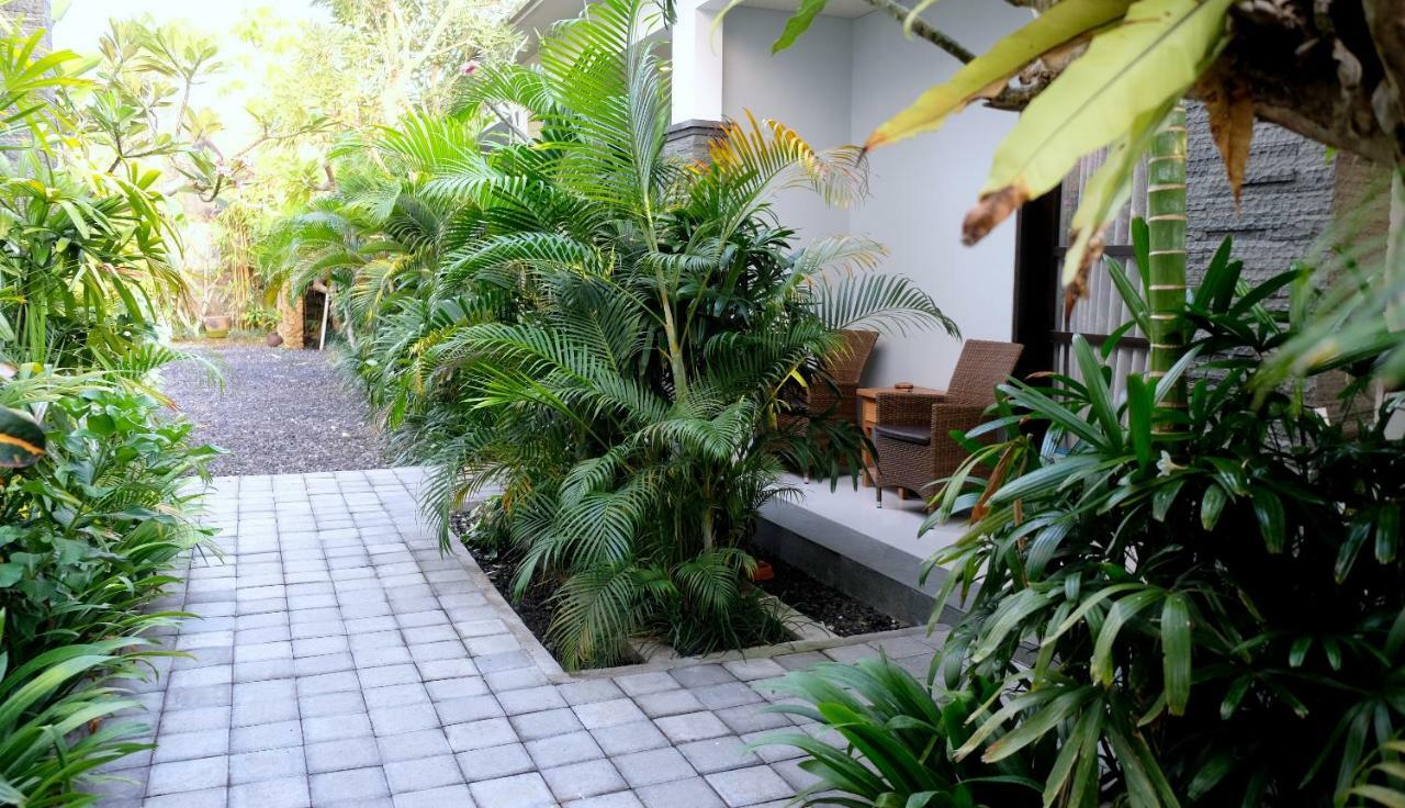 The New Moon Seminyak Hotel Kültér fotó