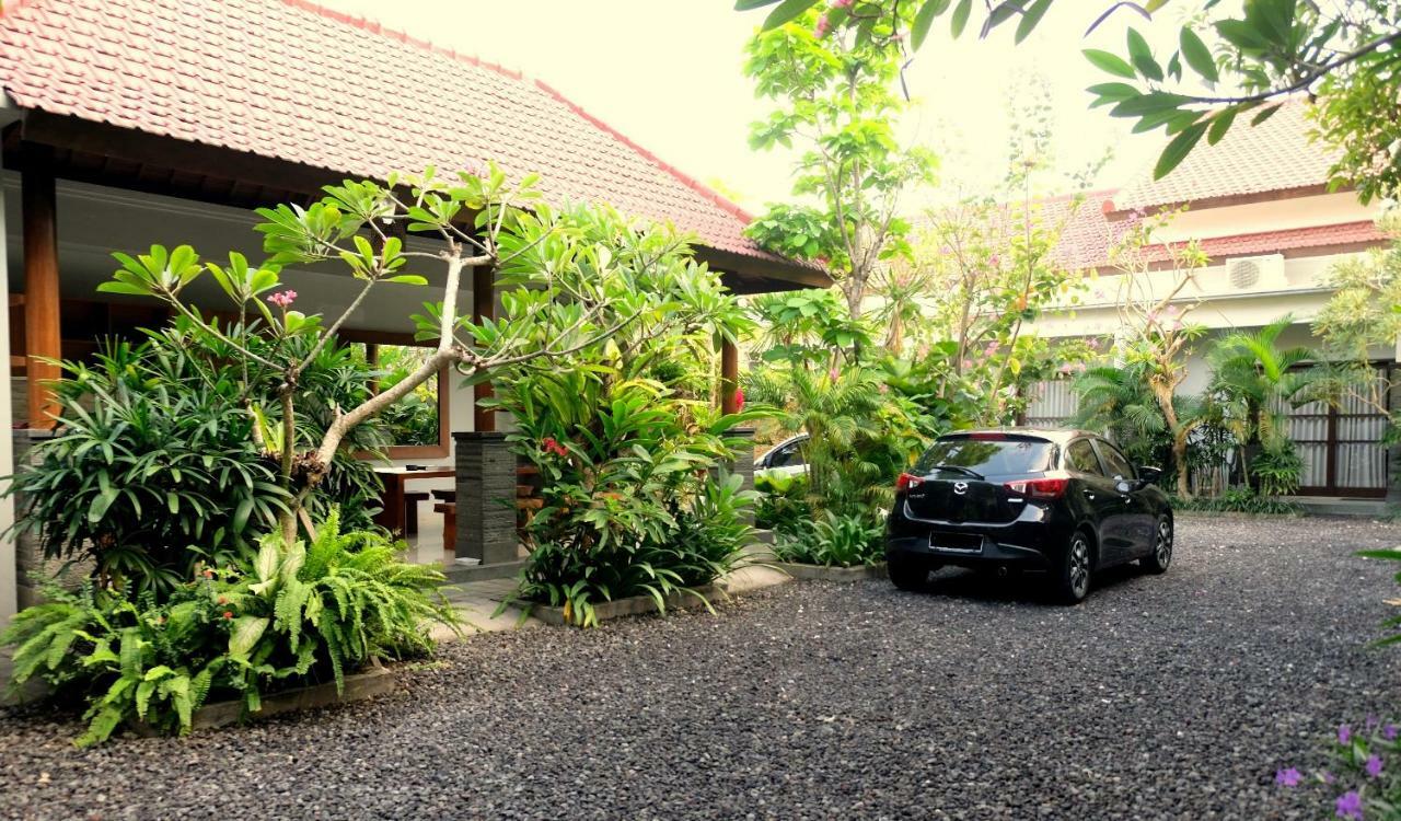 The New Moon Seminyak Hotel Kültér fotó